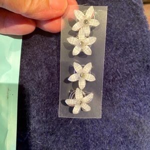 NEW White Flower twister coil hair pins. 2pack (16pcs).